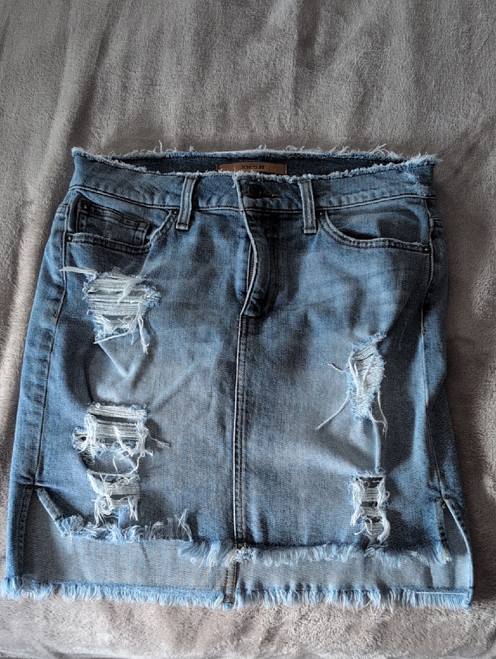 EUC s.28 Joe's Jeans Light Blue Frayed Denim Skirt - Collectors Edition